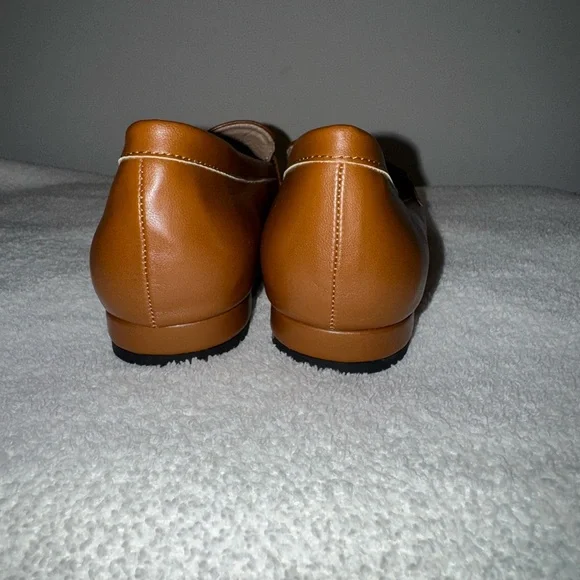 C.Paravano Tan Penny Loafers. Size 8.5. NWOT